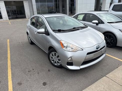 Used 2013 Toyota Prius C Two image 3