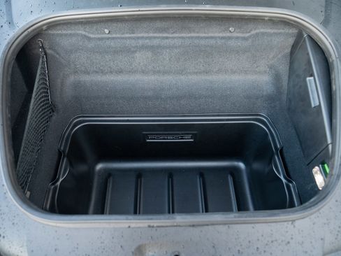 Used 2017 Porsche 911 Carrera image 27