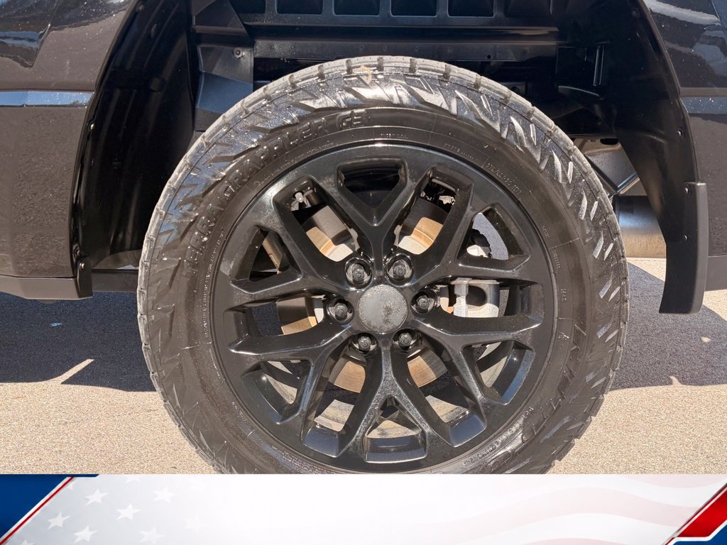 Used 2023 RAM 1500 Laramie AWD/4WD image 9