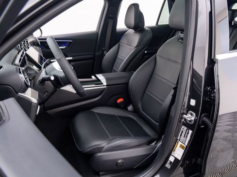 Used 2026 Mercedes-Benz GLC 300 4MATIC image 16