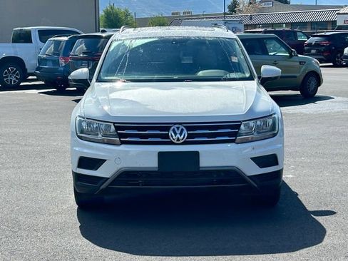 Used 2018 Volkswagen Tiguan SE w/ Panoramic Sunroof Package AWD/4WD image 10