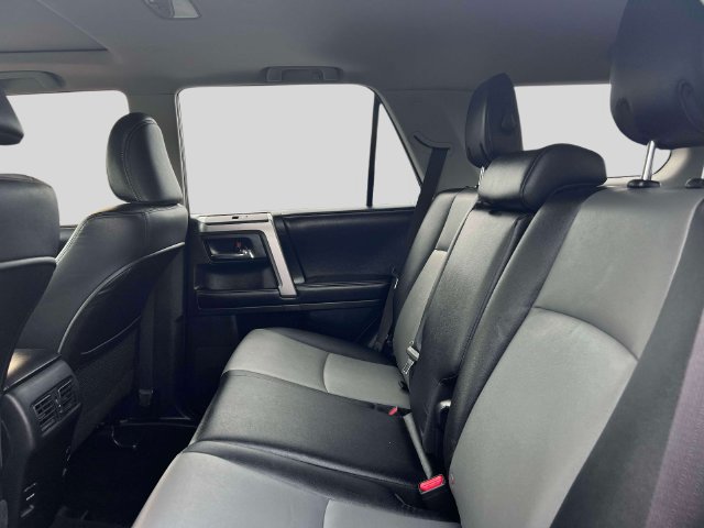 Used 2017 Toyota 4Runner SR5 Premium AWD/4WD image 14