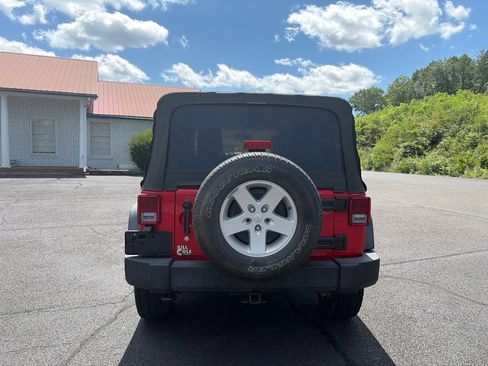 Used 2018 Jeep Wrangler Unlimited Sport S AWD/4WD image 8