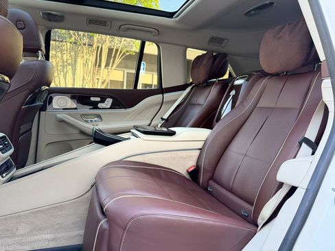 Used 2021 Mercedes-Benz Maybach GLS 600 4MATIC image 20