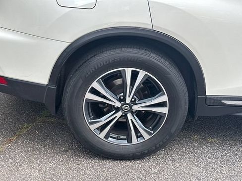 Used 2018 Nissan Rogue SL FWD image 19