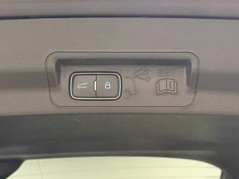 Certified 2024 Ford Explorer XLT w/ Equipment Group 202A AWD/4WD image 38