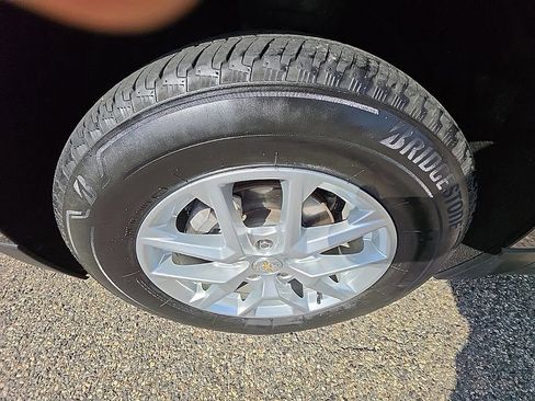 Used 2022 Chevrolet Equinox LS AWD/4WD image 33