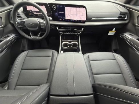 New 2026 Chevrolet Traverse LT image 9