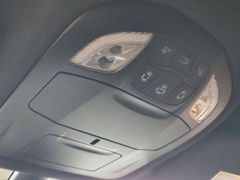 Used 2026 Chrysler Voyager LX image 16