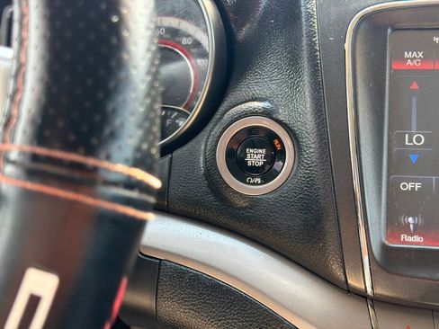 Used 2019 Dodge Journey Crossroad FWD image 27