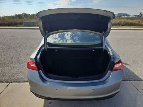 Used 2024 Chevrolet Malibu LT image 25