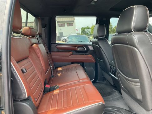 Used 2024 GMC Sierra 2500 Denali Ultimate AWD/4WD image 27