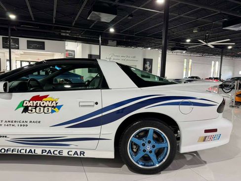 Used 1999 Pontiac Firebird Formula image 57