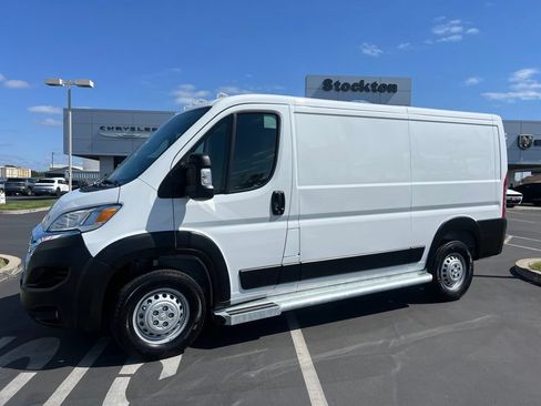 Used 2025 RAM ProMaster 2500 w/ U-Haul Equipment Group FWD image 1