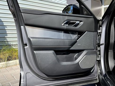 Used 2020 Land Rover Range Rover Velar R-Dynamic S image 23