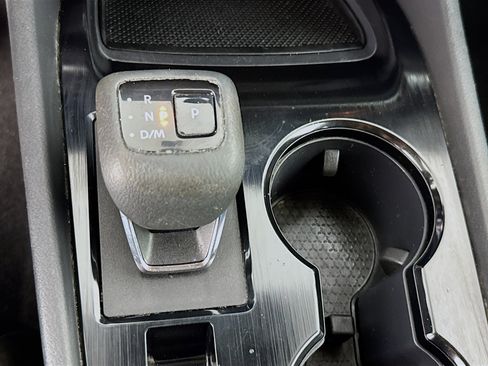 Used 2023 Nissan Rogue SV w/ SV Premium Package AWD/4WD image 18