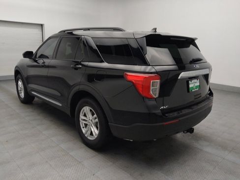 Used 2023 Ford Explorer XLT image 5
