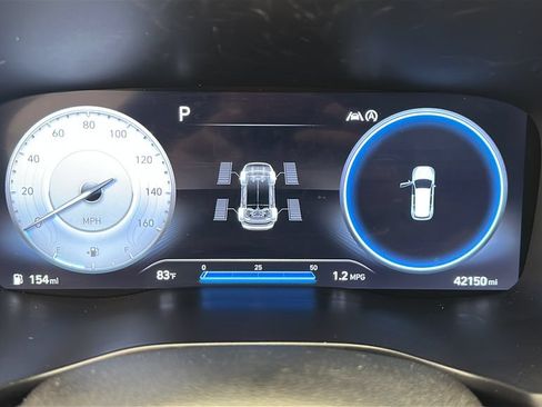 Used 2023 Hyundai Santa Fe Limited AWD/4WD image 18