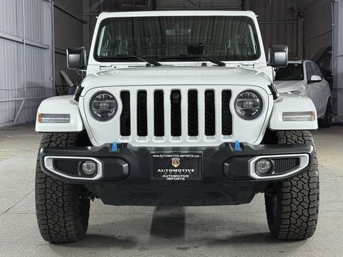 Used 2022 Jeep Wrangler Unlimited Sahara w/ Cold Weather Group image 3