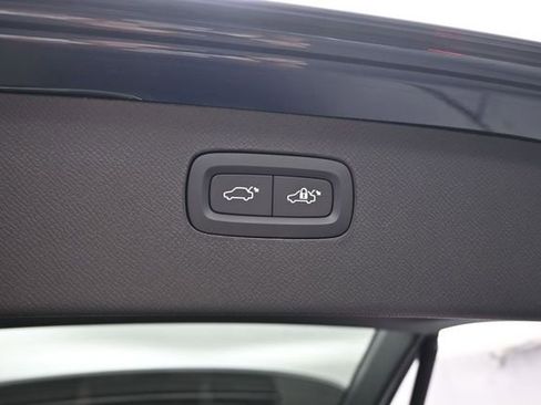 New 2026 Volvo XC90 B6 Plus w/ Protection Package Premier AWD/4WD image 34
