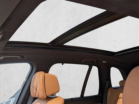 New 2026 BMW X5 xDrive50e w/ Executive Package AWD/4WD image 15