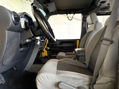 Used 2008 Jeep Wrangler Unlimited X RWD image 6