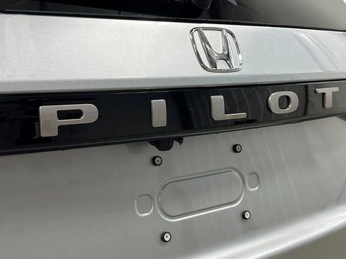 New 2026 Honda Pilot EX-L image 10