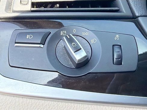 Used 2013 BMW 528i 528i image 35