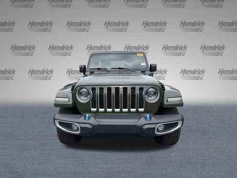 Used 2023 Jeep Wrangler Unlimited Sahara w/ Cold Weather Group AWD/4WD image 3