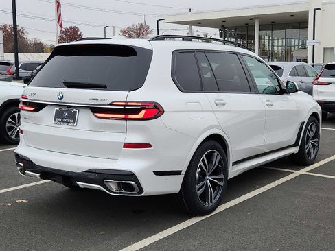 Certified 2024 BMW X7 xDrive40i w/ M Sport Package image 6