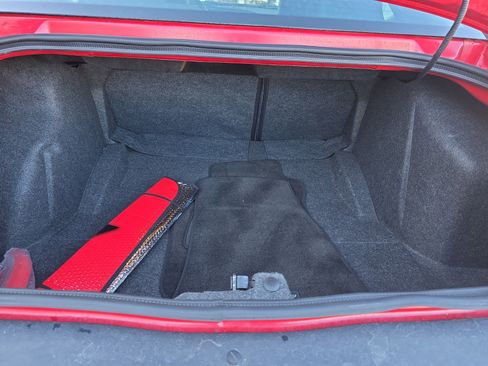 Used 2016 Dodge Challenger SRT w/ Technology Group image 7