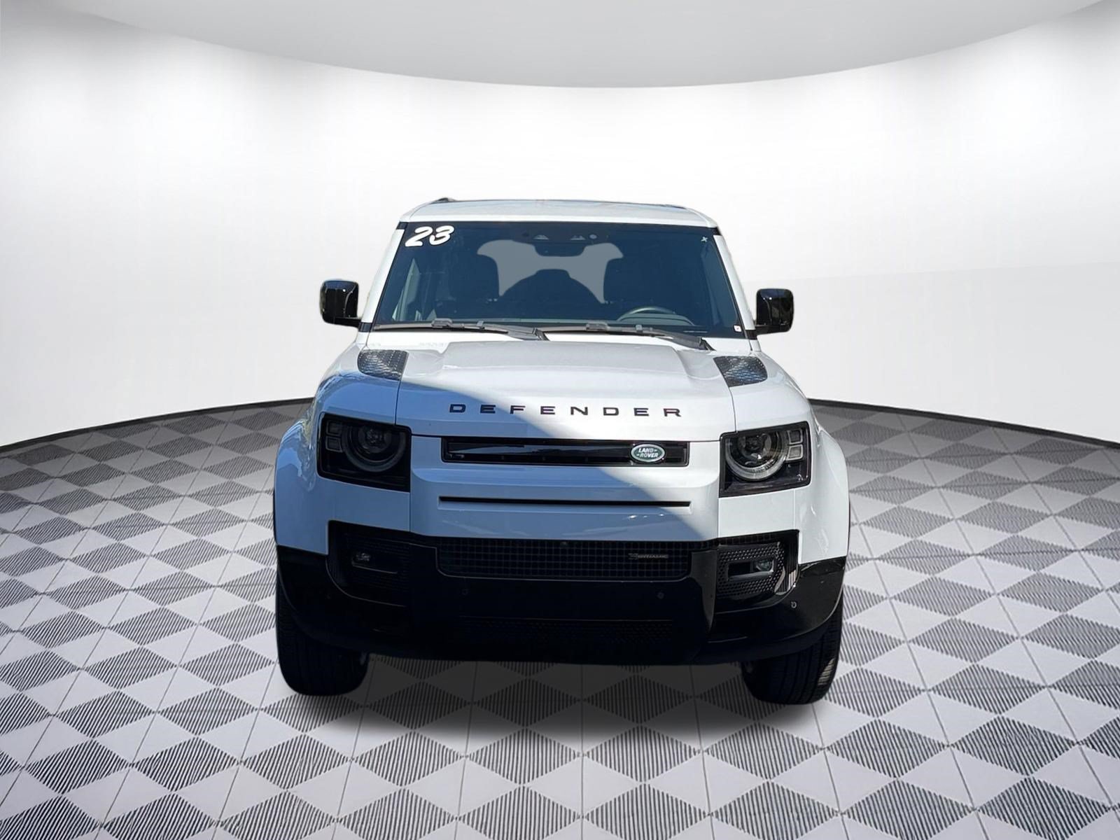 Used 2023 Land Rover Defender 110 X-Dynamic SE AWD/4WD image 6
