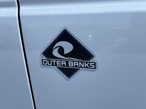 Used 2025 Ford Bronco Outer Banks image 7