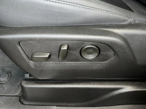 Certified 2024 Chevrolet Tahoe Z71 w/ Luxury Package image 6