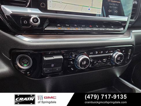 Used 2023 GMC Sierra 1500 SLT w/ SLT Premium Plus Package AWD/4WD image 19