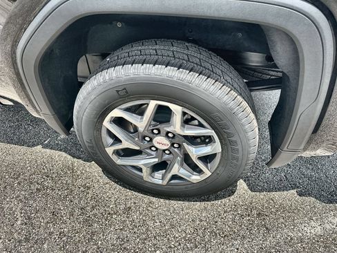 New 2026 GMC Sierra 1500 SLT w/ SLT Convenience Package RWD image 12