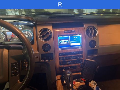 Used 2011 Ford F150 Lariat w/ Lariat Chrome Pkg image 8