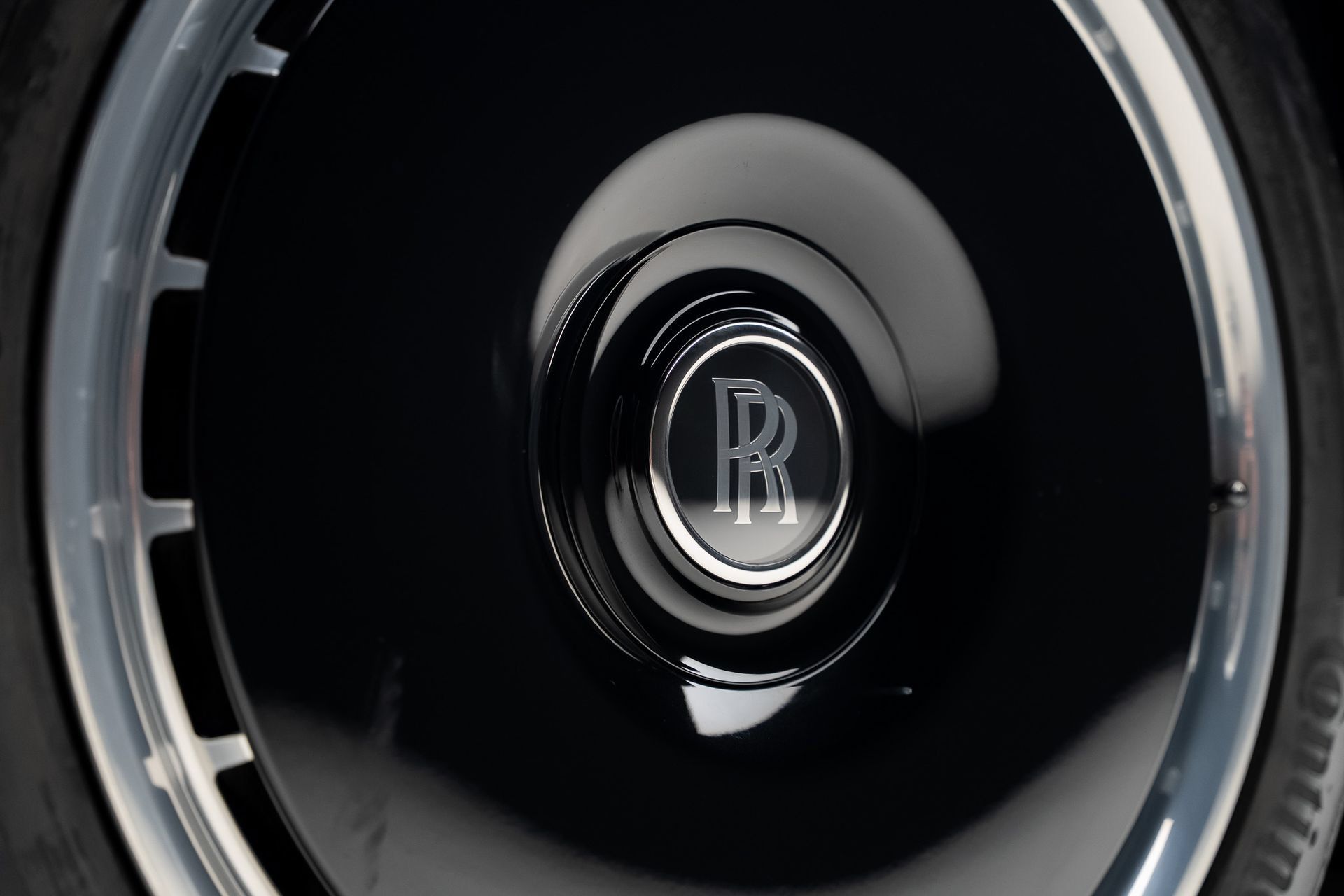 Used 2024 Rolls-Royce Phantom Extended Wheelbase RWD image 23