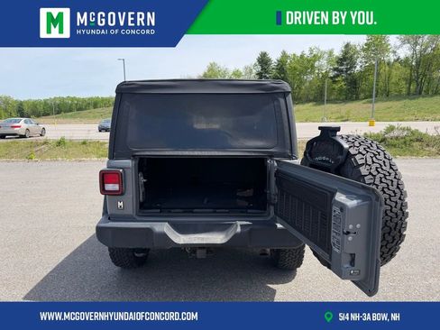 Used 2021 Jeep Wrangler Unlimited Sport AWD/4WD image 23