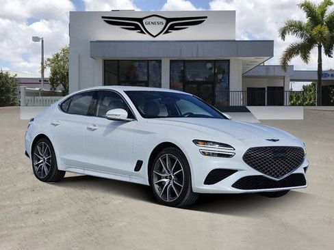 Used 2025 Genesis G70 2.5T image 35