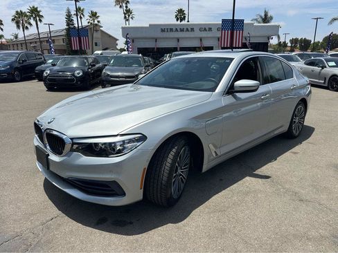 Used 2019 BMW 530e w/ Premium Package RWD image 10