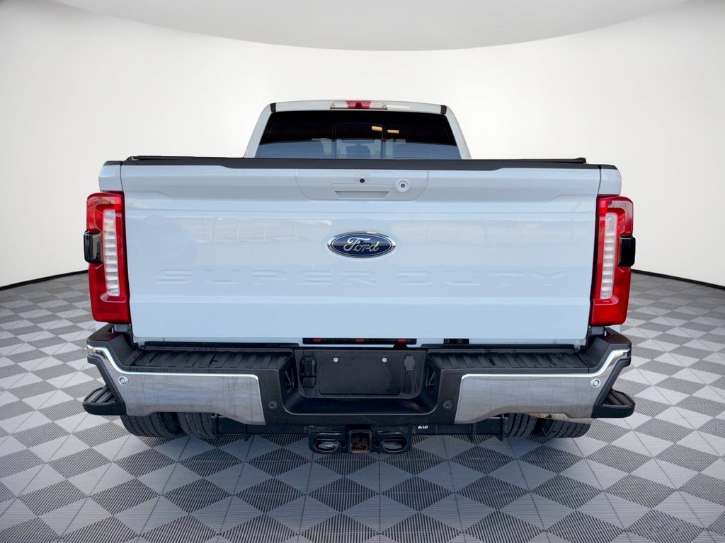 Used 2023 Ford F350 Lariat w/ Lariat Ultimate Package AWD/4WD image 11