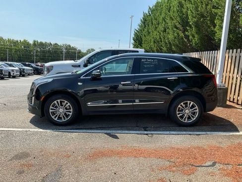 Used 2021 Cadillac XT5 Premium Luxury FWD image 4