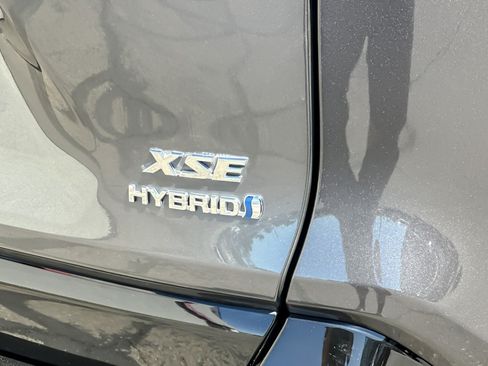 Used 2023 Toyota RAV4 XSE AWD/4WD image 26