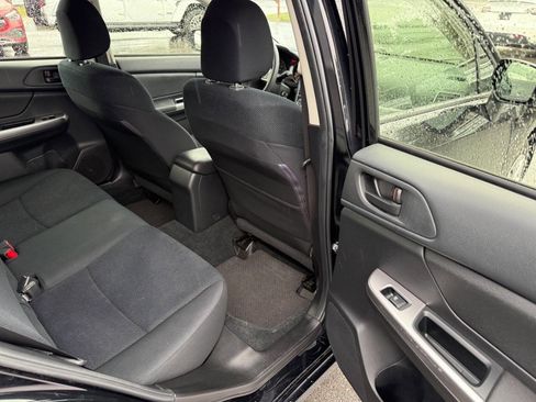 Used 2016 Subaru Impreza 2.0i image 9