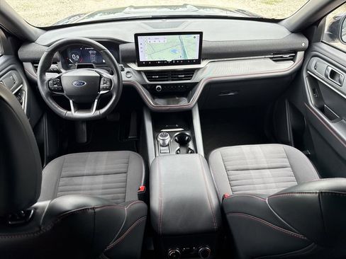 Used 2025 Ford Explorer ST-Line AWD/4WD image 26