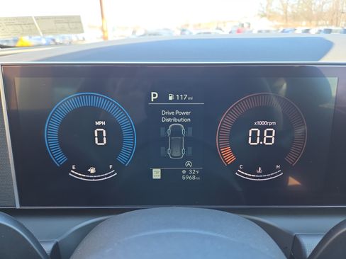 Used 2025 Hyundai Tucson SE image 20