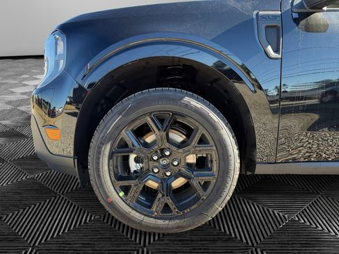 New 2025 Ford Maverick XLT w/ XLT Luxury Package image 9