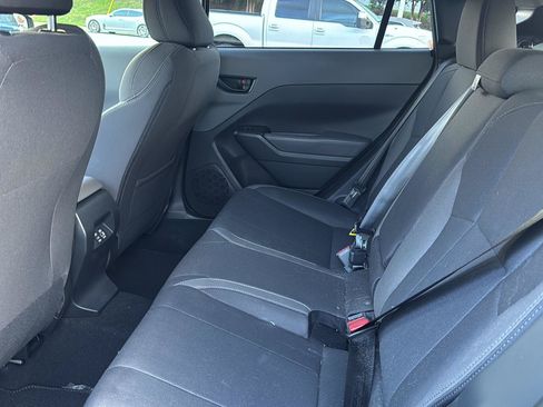 Used 2025 Subaru Crosstrek 2.5i Premium AWD/4WD image 21