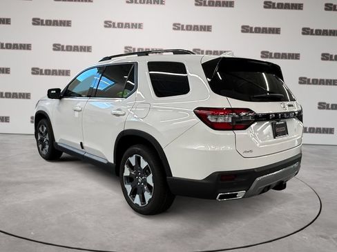 New 2026 Honda Pilot Elite image 3